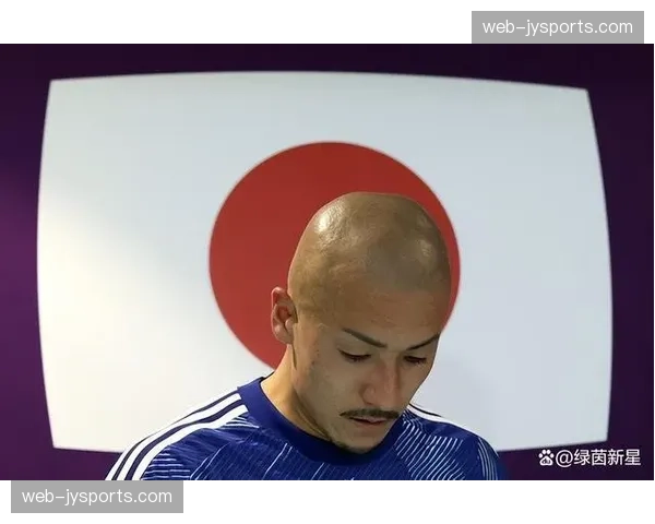 前田大然的冲击力和前场逼抢活力,是森保一战术体系中不可或缺的棋子。 前田大然的冲击力和前场逼抢活力,是森保一战术体系中不可或缺的棋子。
